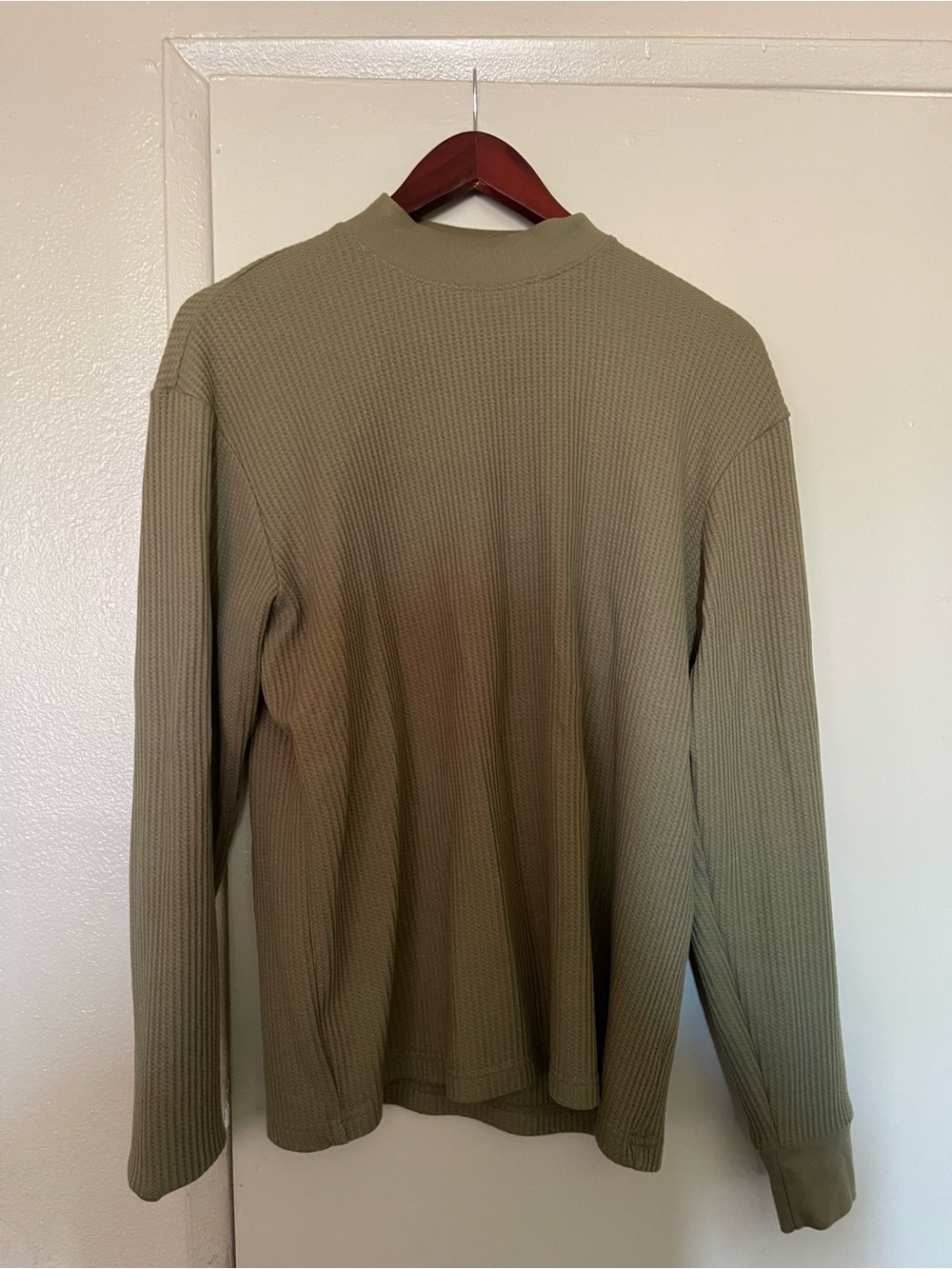 Old Navy Longsleeve thermal sweatshirt. XS